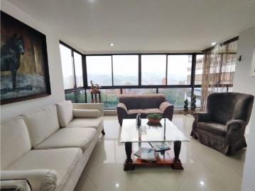Piso de alto standing en venta en Medellín, Colombia