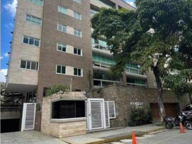 Piso de alto standing en venta en Nueva Caracas, Venezuela
