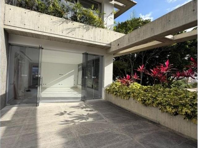 Piso de alto standing en venta en Nueva Caracas, Venezuela