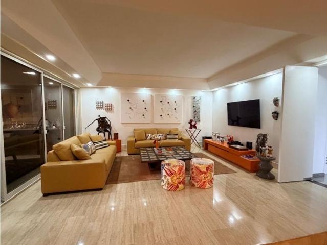 Piso de alto standing en venta en Nueva Caracas, Venezuela