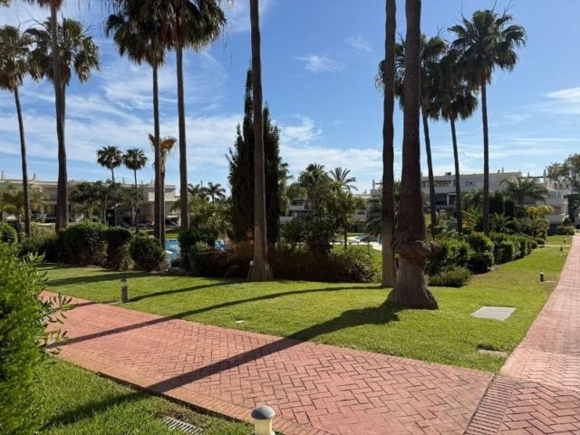 Piso de alto standing en venta en Nueva Andalucia centro, Marbella, Andalucía
