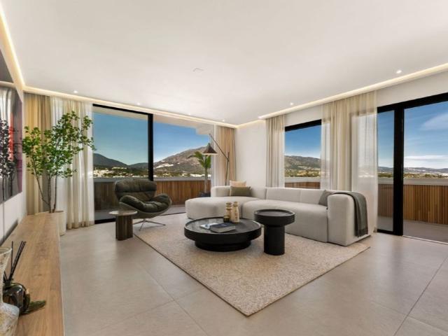 Piso de alto standing en venta en Nueva Andalucia centro, Marbella, Andalucía