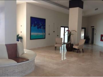 Piso de alto standing en venta en San Carlos, Panamá Oeste 129274 LuxuryEstate. Com