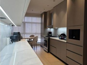 Piso de alto standing en venta en San Francisco, Panamá 130935 LuxuryEstate. Com