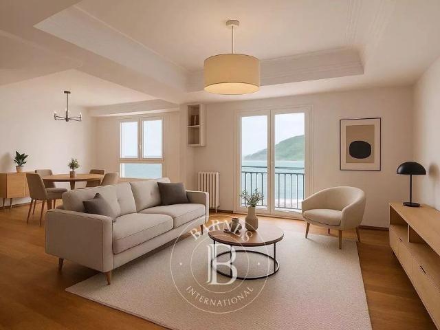 Piso de alto standing en venta en San Sebastián, España