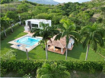 Piso de alto standing en venta en Santa Fe de Antioquia, Colombia