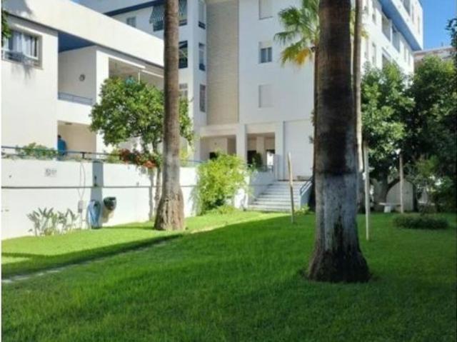 Piso de alto standing en venta en Playa de la Fontanilla, Marbella, Andalucía