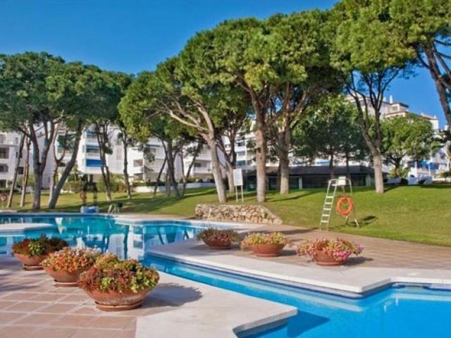 Piso de alto standing en venta en Puerto Banús, Andalucía