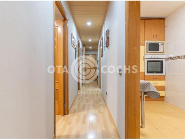 PISO DE CUATRO HABITACIONES EN CALLE LEPANTO