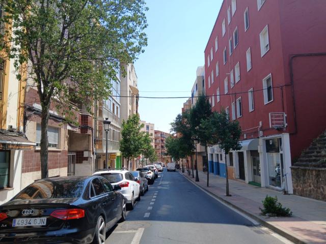 PISO DE DOS DORMITORIOS EN ALQUILER, ZONA COLÓN
