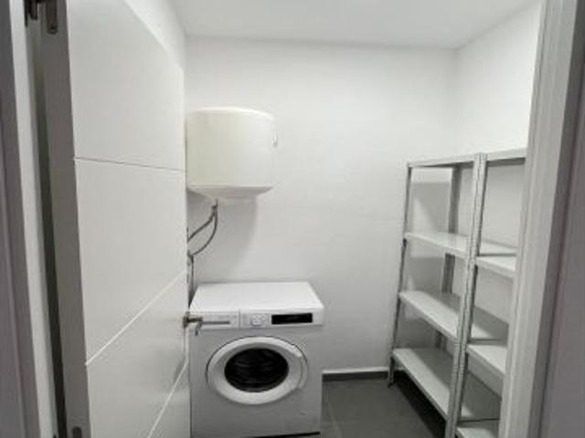Piso de dos dormitorios en alquiler de larga temporada en Benaque. Macharaviaya