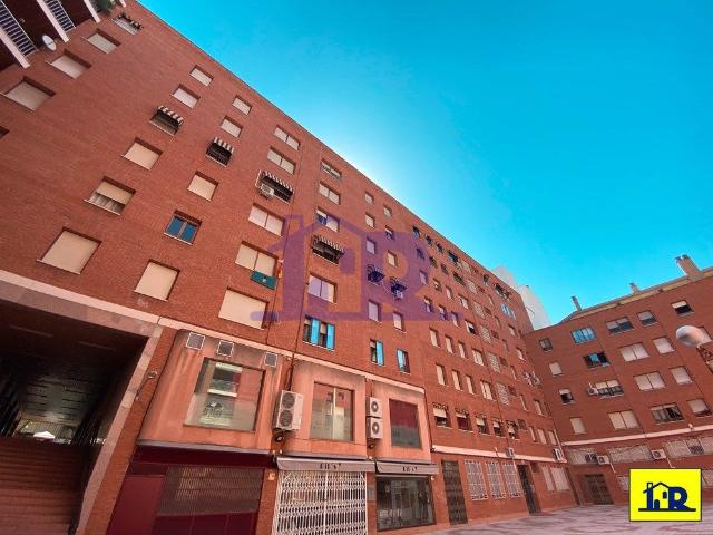 Piso de estudiantes 3 habitaciones centro de Cuenca Calefacción central Piso en alquiler en Cuenca CENTRO