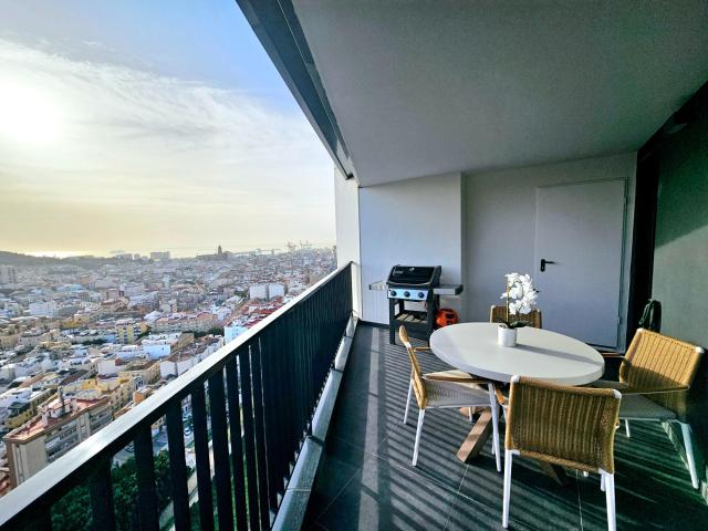 Piso de Lujo de 3 dormitorios en Torre Martiricos, Málaga