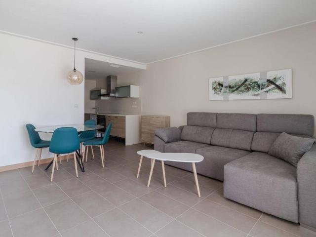 Piso exclusivo de 95 m2 en venta en Arenales del Sol, España