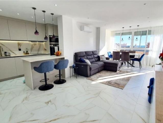 Piso de lujo de 105 m2 en venta en Fuengirola, España
