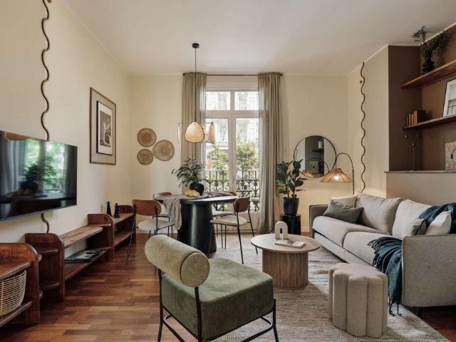 Piso de lujo de 106 m2 en alquiler en Barcelona, Cataluña