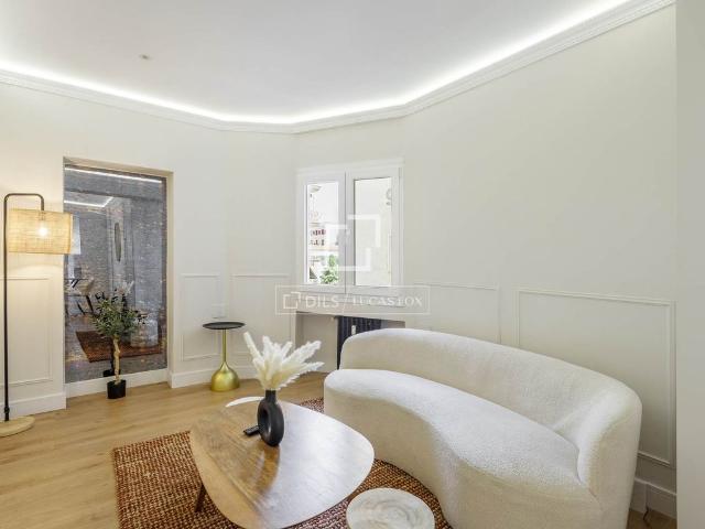 Piso de alto standing de 108 m2 en alquiler en Madrid, Comunidad de Madrid