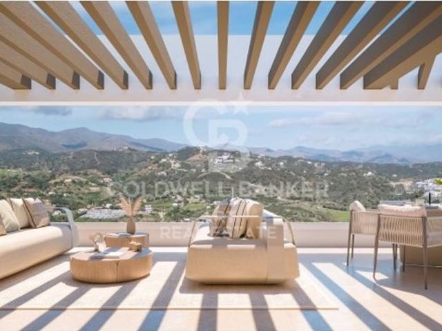 Piso de lujo de 102 m2 en venta en Estepona, Andalucía
