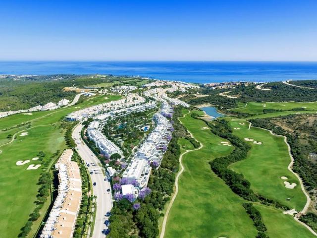 Piso de lujo de 114 m2 en venta en San Roque, España