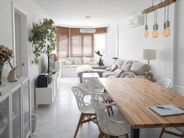 Piso de lujo de 115 m2 en Los Guindos Parque Mediterraneo Santa Paula, Málaga, Andalucía