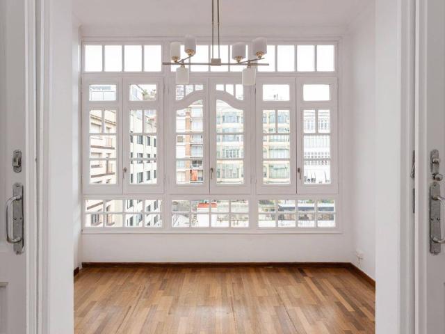 Piso de lujo de 115 m2 en venta en Barcelona, Cataluña