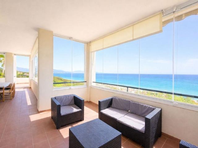 Piso de lujo de 115 m2 en venta en Castillo de la Duquesa, España