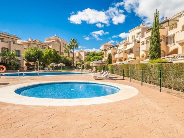 Piso de lujo de 117 m2 en venta en Elviria, Marbella, Málaga, Andalucía