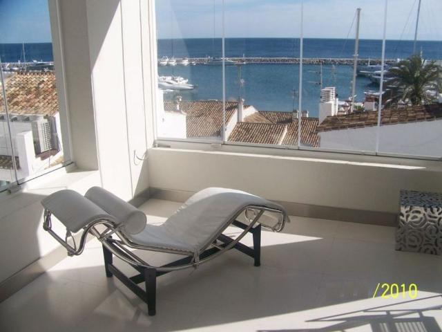Piso de lujo de 110 m2 en venta en Puerto Banús, España