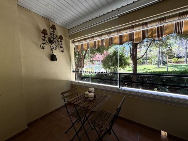Piso de lujo de 110 m2 en venta en Puerto de Estepona, Estepona, Málaga, Andalucía