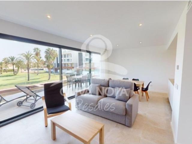 Piso de lujo de 111 m2 en venta en Oliva, España