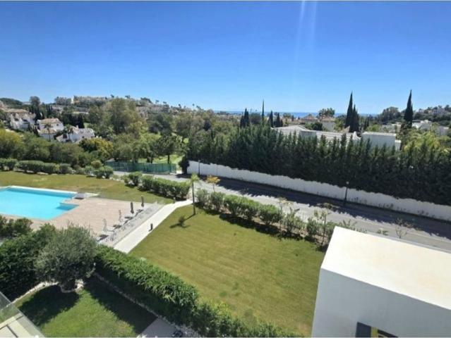Piso de lujo de 112 m2 en venta en Benahavís, Andalucía