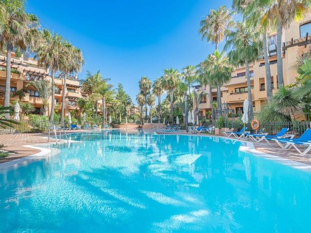 Piso de lujo de 112 m2 en venta en San Pedro de Alcántara, Andalucía