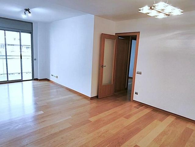 Piso de lujo de 113 m2 en venta en Badalona, Cataluña