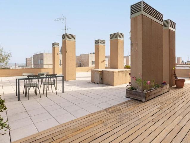Piso de lujo de 113 m2 en venta en Terrassa, España