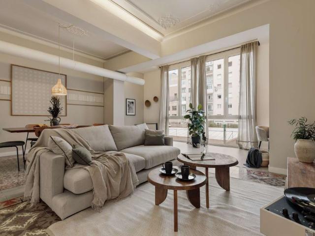 Piso de lujo de 125 m2 en alquiler en Barcelona, Cataluña