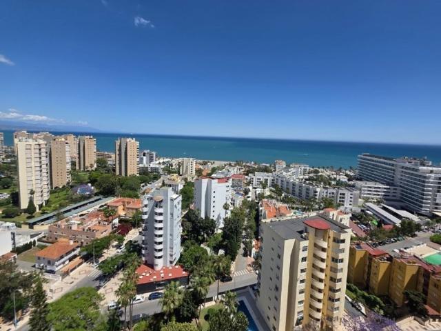 Piso de lujo de 125 m2 en venta en Manantiales Estacion de Autobuses, Torremolinos, Málaga, Andalucía