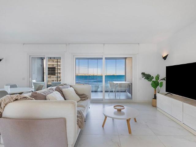 Piso de lujo de 122 m2 en venta en Torrevieja, Comunidad Valenciana
