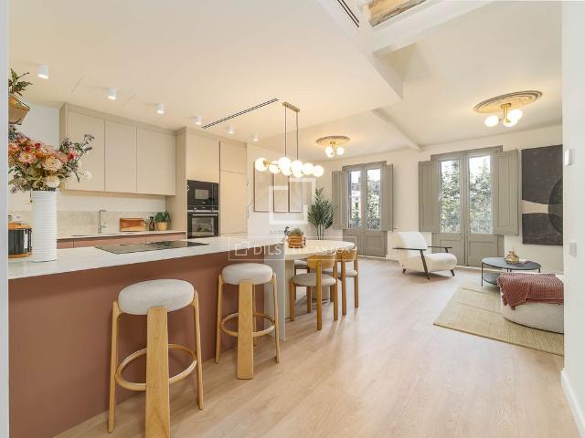 Piso de lujo de 135 m2 en venta en Barcelona, Cataluña