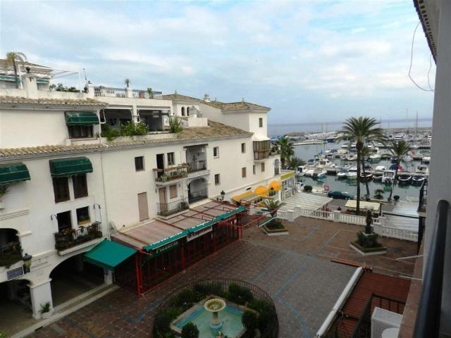 Piso de lujo de 130 m2 en venta en Manilva, España