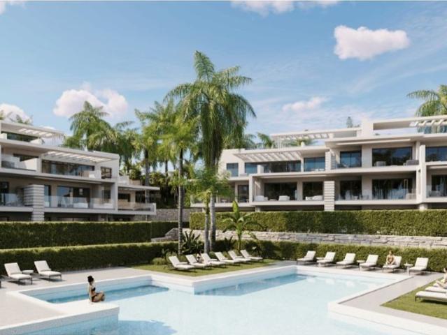 Piso de lujo de 133 m2 en venta en Estepona Golf, Estepona, Málaga, Andalucía