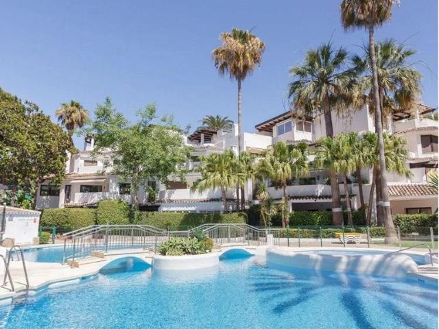 Piso de lujo de 140 m2 en alquiler en Urbanización Marbella Este, España