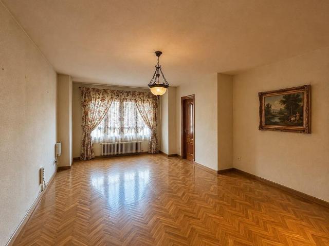 Piso de lujo de 140 m2 en venta en Madrid, España