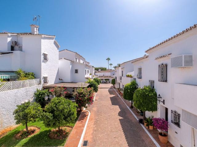 Piso de lujo de 143 m2 en venta en Marbella, Andalucía