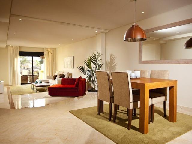Piso de lujo de 159 m2 en venta en Puerto Banús, España