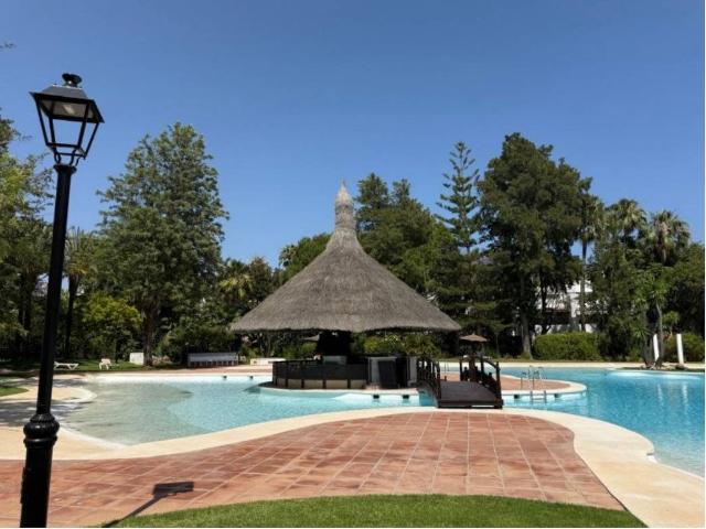 Piso de lujo de 150 m2 en venta en Estepona, España