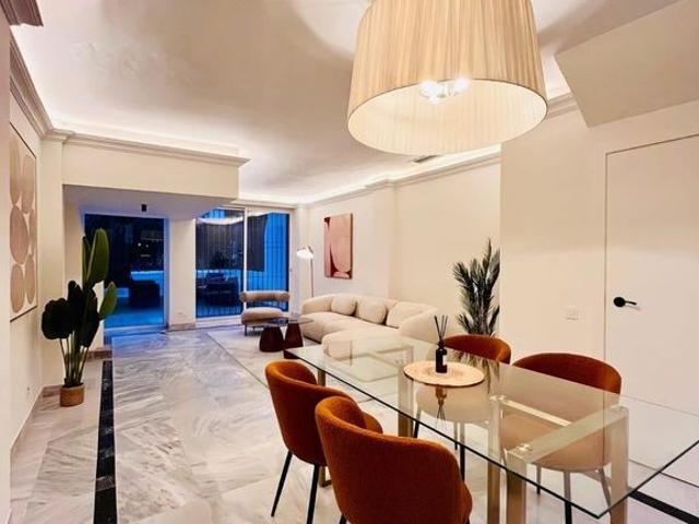 Piso de lujo de 164 m2 en venta en Marbella, Andalucía