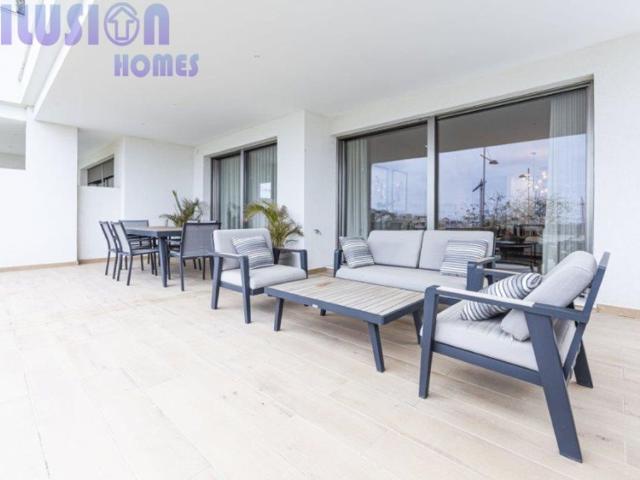 Piso de lujo de 174 m2 en venta en Centro, Estepona, Andalucía