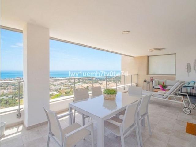 Piso de lujo de 187 m2 en venta en Rancho Domingo La Hacienda, Benalmádena, Málaga, Andalucía