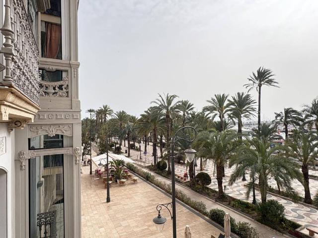 Piso de lujo de 180 m2 en venta en Alicante, España
