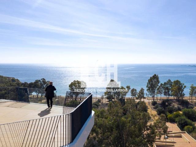 Piso de lujo de 215 m2 en venta en VILLAJOYOSA, Benidorm, Provincia de Alicante, Valencia